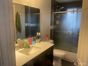 3701 SW 105th Street, Seattle WA 98146