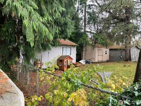 3701 SW 105th Street, Seattle WA 98146