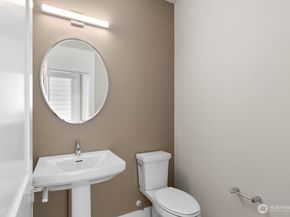 13246 NE 143rd Court 29, Woodinville WA 98072