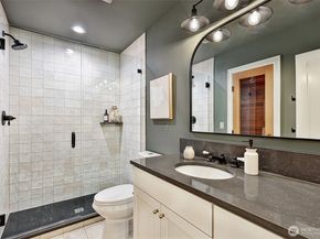 7003 37th Avenue NE, Seattle WA 98115