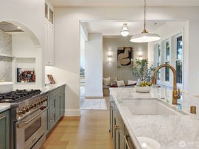 7003 37th Avenue NE, Seattle WA 98115