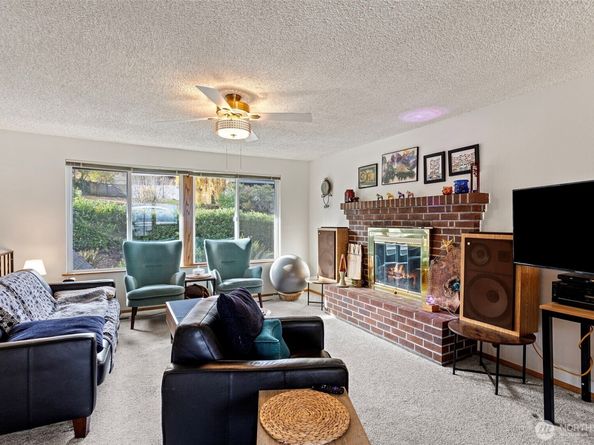 8421 Cascadia Avenue, Everett WA 98208