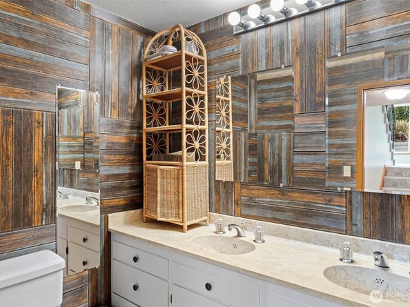 8421 Cascadia Avenue, Everett WA 98208