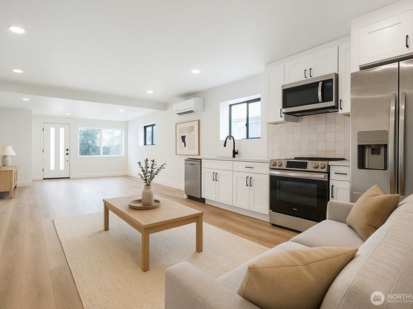 11647 Beacon Avenue S 2, Seattle WA 98178