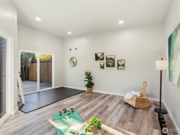 9704 NE 124th Street, Kirkland WA 98034