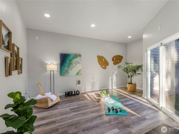 9704 NE 124th Street, Kirkland WA 98034