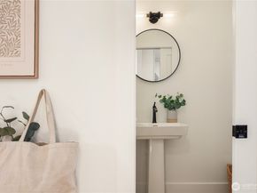 4706 SW Othello Street, Seattle WA 98136