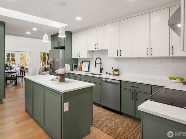 4706 SW Othello Street, Seattle WA 98136