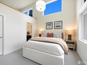 13047 39th Avenue NE B, Seattle WA 98125