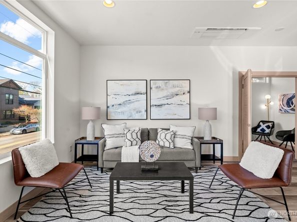 1132 31st Avenue S, Seattle WA 98144