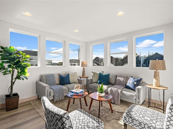 1132 31st Avenue S, Seattle WA 98144