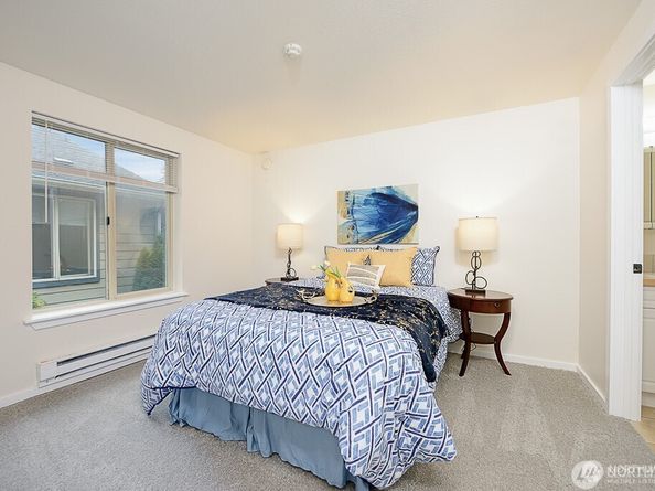 20032 66th Place W B3, Lynnwood WA 98036