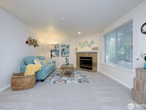 20032 66th Place W B3, Lynnwood WA 98036