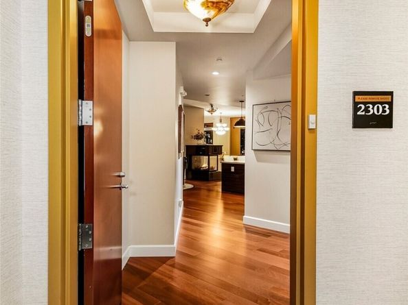 1920 4th Avenue 2303, Seattle WA 98101