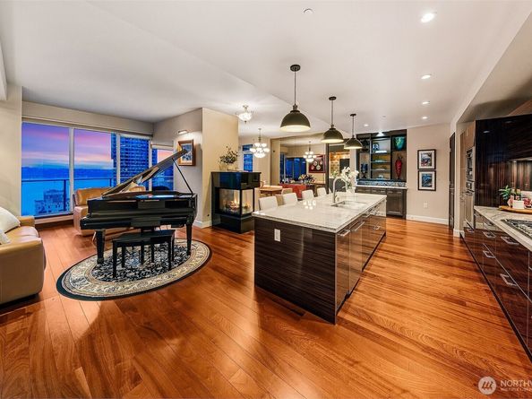 1920 4th Avenue 2303, Seattle WA 98101