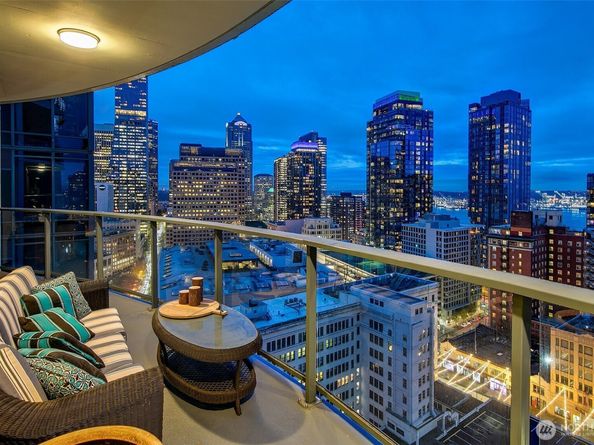 1920 4th Avenue 2303, Seattle WA 98101