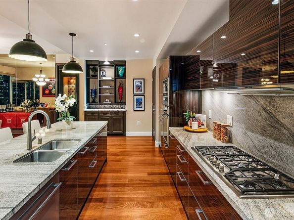 1920 4th Avenue 2303, Seattle WA 98101