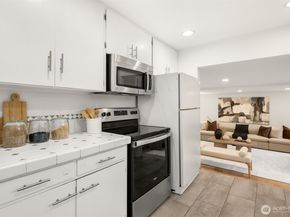 14021 27th Avenue NE, Seattle WA 98125