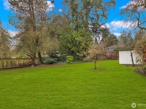 14021 27th Avenue NE, Seattle WA 98125