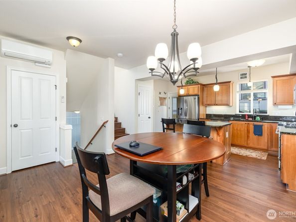 325 Chelan Place NE D1, Renton WA 98059