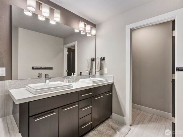 3725 200th Place SE, Bothell WA 98012