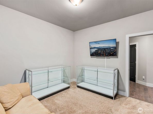 3725 200th Place SE, Bothell WA 98012