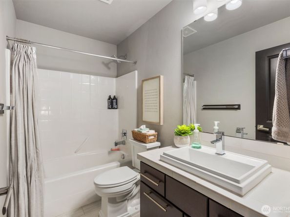 3725 200th Place SE, Bothell WA 98012