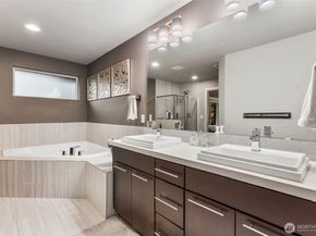 3725 200th Place SE, Bothell WA 98012