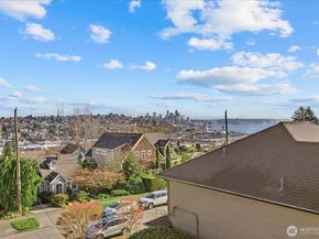 2515 27th Avenue W, Seattle WA 98199