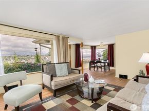 2515 27th Avenue W, Seattle WA 98199