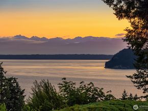 9716 58th Place W, Mukilteo WA 98275