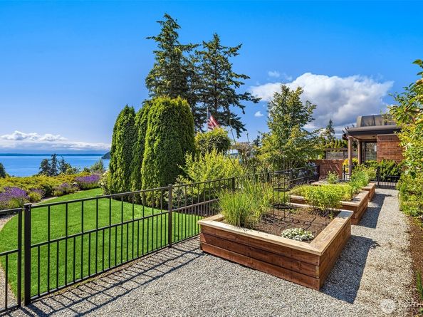 9716 58th Place W, Mukilteo WA 98275