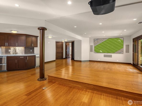 9716 58th Place W, Mukilteo WA 98275