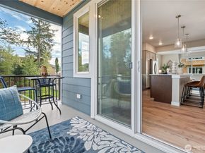 14424 Madison Way E1, Lynnwood WA 98087