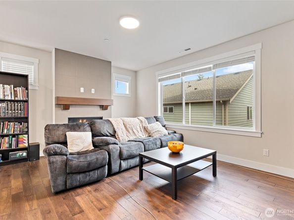 1109 146th Street SW 6, Lynnwood WA 98087