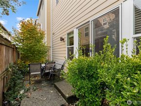 1109 146th Street SW 6, Lynnwood WA 98087