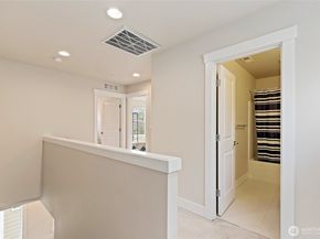 1109 146th Street SW 6, Lynnwood WA 98087