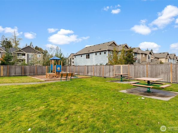 1109 146th Street SW 6, Lynnwood WA 98087