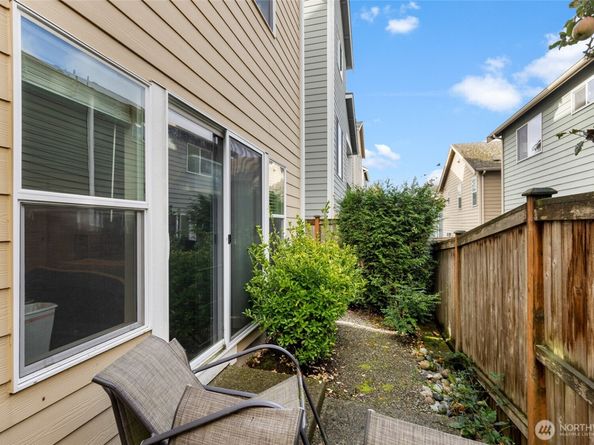 1109 146th Street SW 6, Lynnwood WA 98087