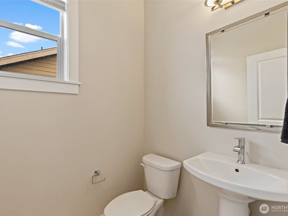 1109 146th Street SW 6, Lynnwood WA 98087