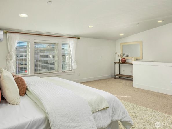 5233 Russell Avenue NW A, Seattle WA 98107