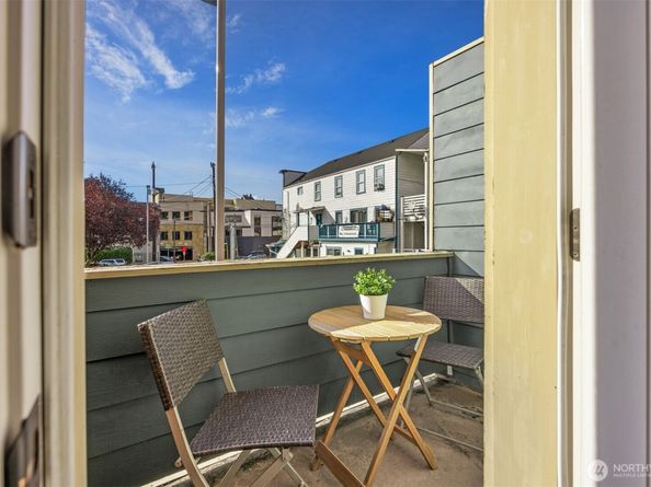 5233 Russell Avenue NW A, Seattle WA 98107