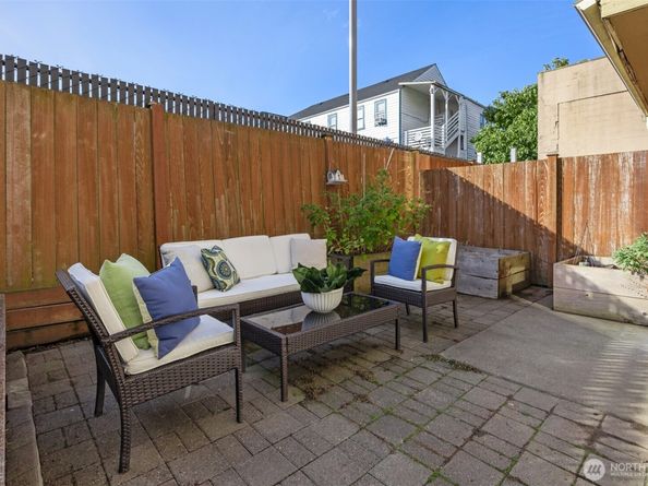 5233 Russell Avenue NW A, Seattle WA 98107