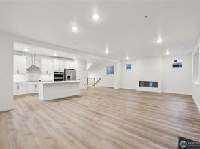 24327 13th Avenue SE CR19, Bothell WA 98021