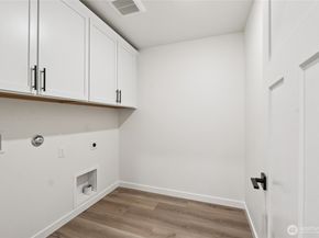 24327 13th Avenue SE CR19, Bothell WA 98021