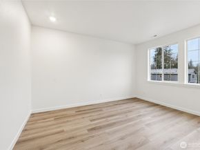 24327 13th Avenue SE CR19, Bothell WA 98021