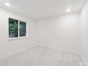 24327 13th Avenue SE CR19, Bothell WA 98021