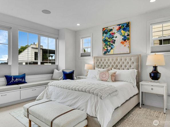 2130 10th Avenue W 28, Seattle WA 98119