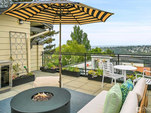 2130 10th Avenue W 28, Seattle WA 98119