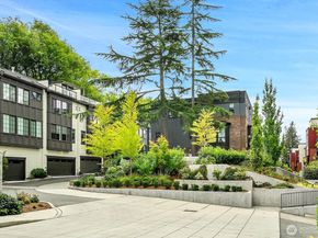 2130 10th Avenue W 28, Seattle WA 98119